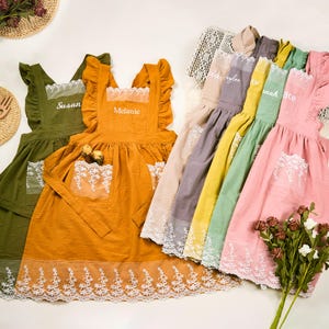 Personalized Lace Apron for Women, Lace Cotton Apron with Pockets, Baking Apron with Ruffled Strap, Kitchen Apron, Hostess Gift for Her