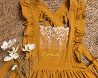 Floral Embroidered Cotton Apron: Custom Lace Pocket Baking Apron