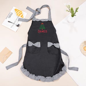Ruffled ladies aprons with pocket , Christmas Gifts, Custom Name Apron ,Baking Gift ,Mom Apron, Personalized Apron, Women Aprons