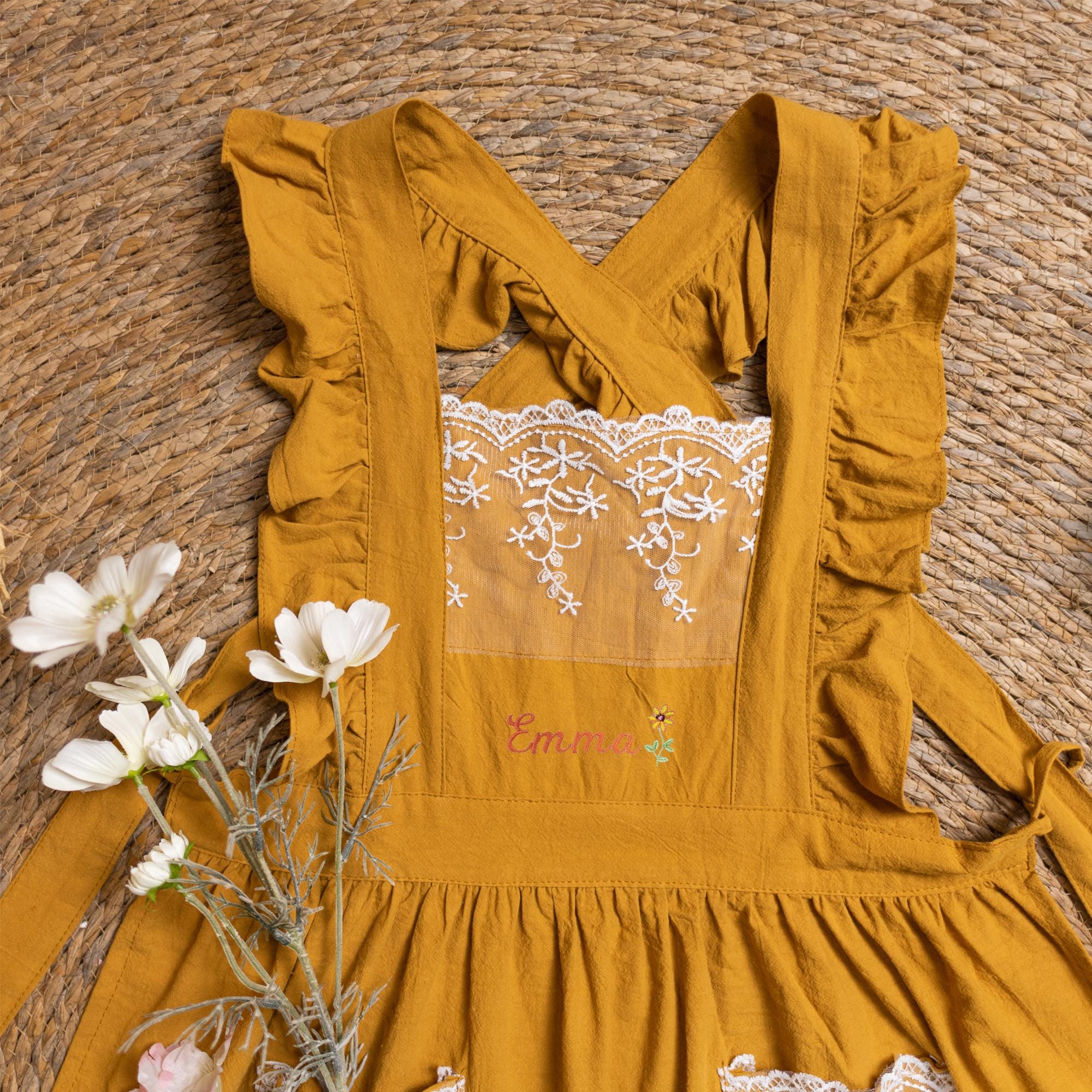 Personalized Floral Embroidered Apron For Women, Cotton Apron with Lace Pockets, Custom Flower Garden Baking Apron, Hostess Mothers Gift