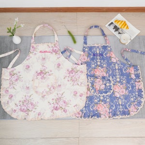 Personalized Floral Apron, Pretty Women Name Apron, Girls Cooking, Florist, Gardening Apron, Gift for Her, Mother's Day