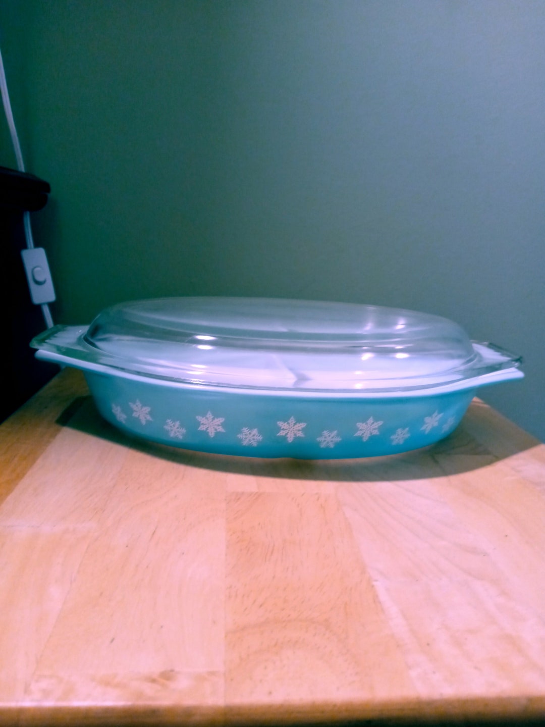 Pyrex Turquoise Snowflake Oval Casserole Dish (1956 to !967), First ...