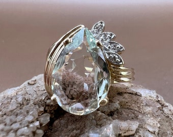 Anillo de aguamarina / Anillo de oro amarillo de 14 quilates / Aguamarina auténtica y diamantes / Anillo de aguamarina en forma de pera