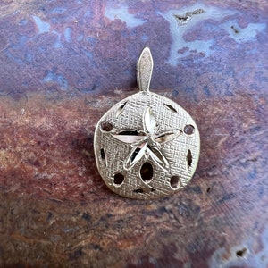Yellow Gold Pendant | 14K Yellow Gold Pendant | Sand Dollar Pendant | Sand Dollar Charm