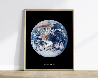 NASAの地球写真：宇宙から見た青い地球のポスター - Etsy 日本