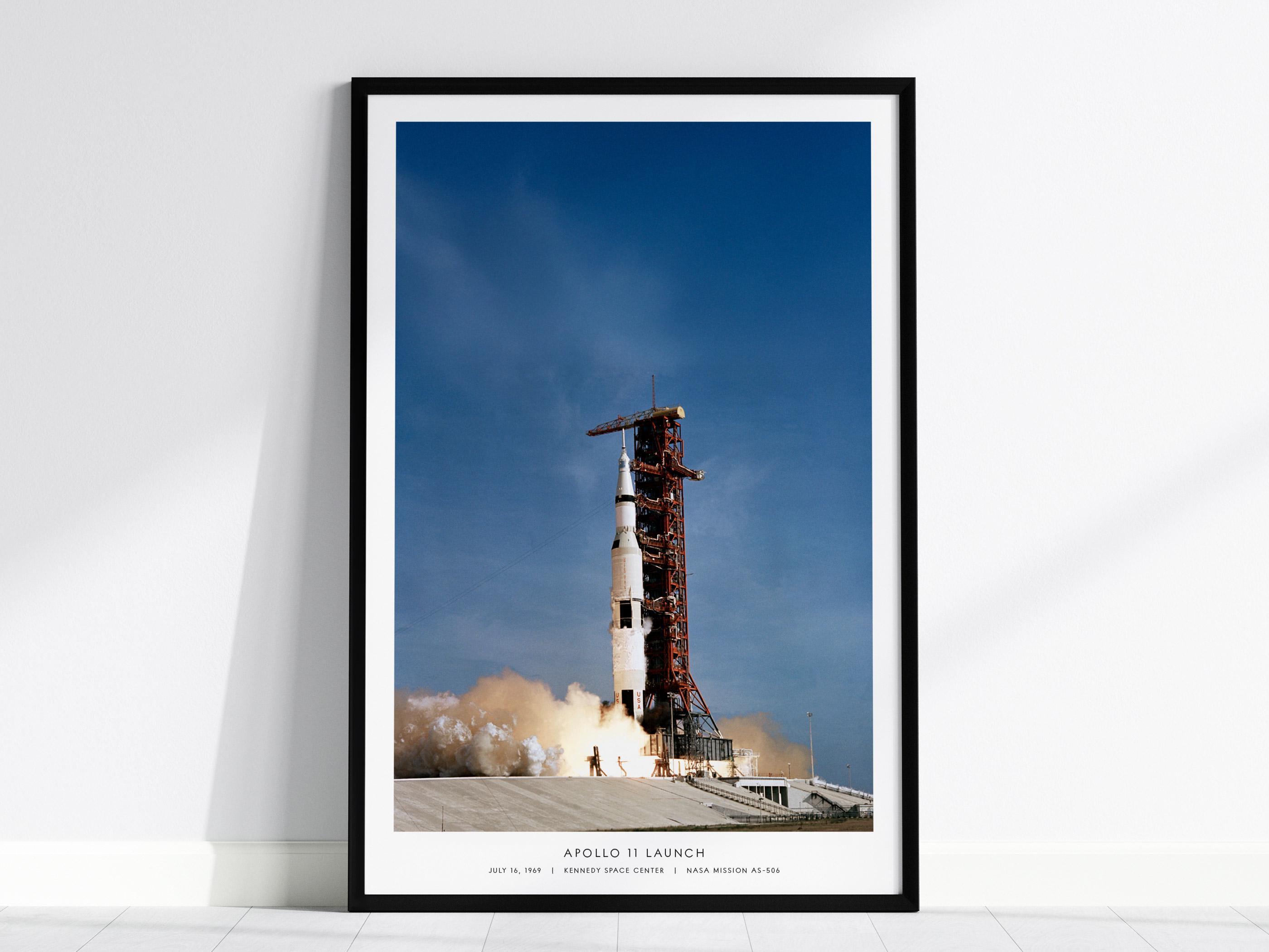 アポロ11号打ち上げポスター：NASAサターンVロケット、月面ミッション