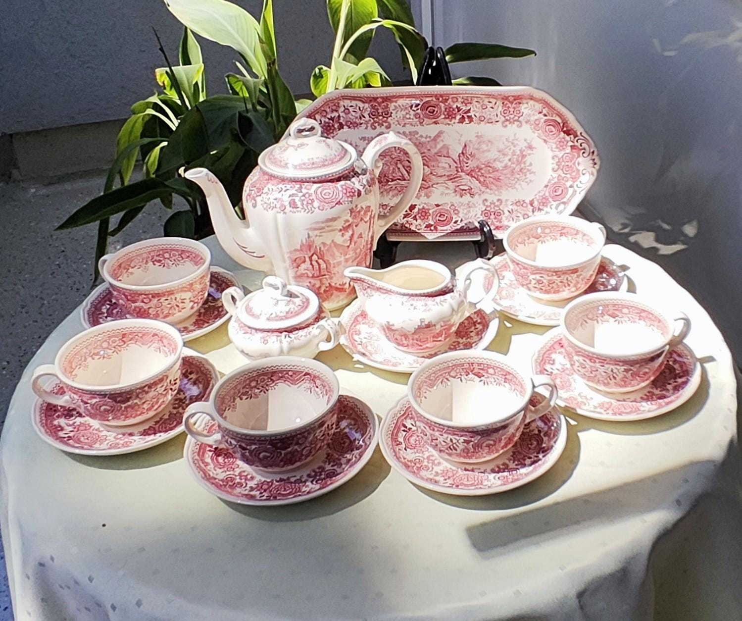 Villeroy & Boch Burgenland red coffee or tea service (1964–2001) with various motifs/ Mettlach Made in Germany/ 6 people, 16 pieces