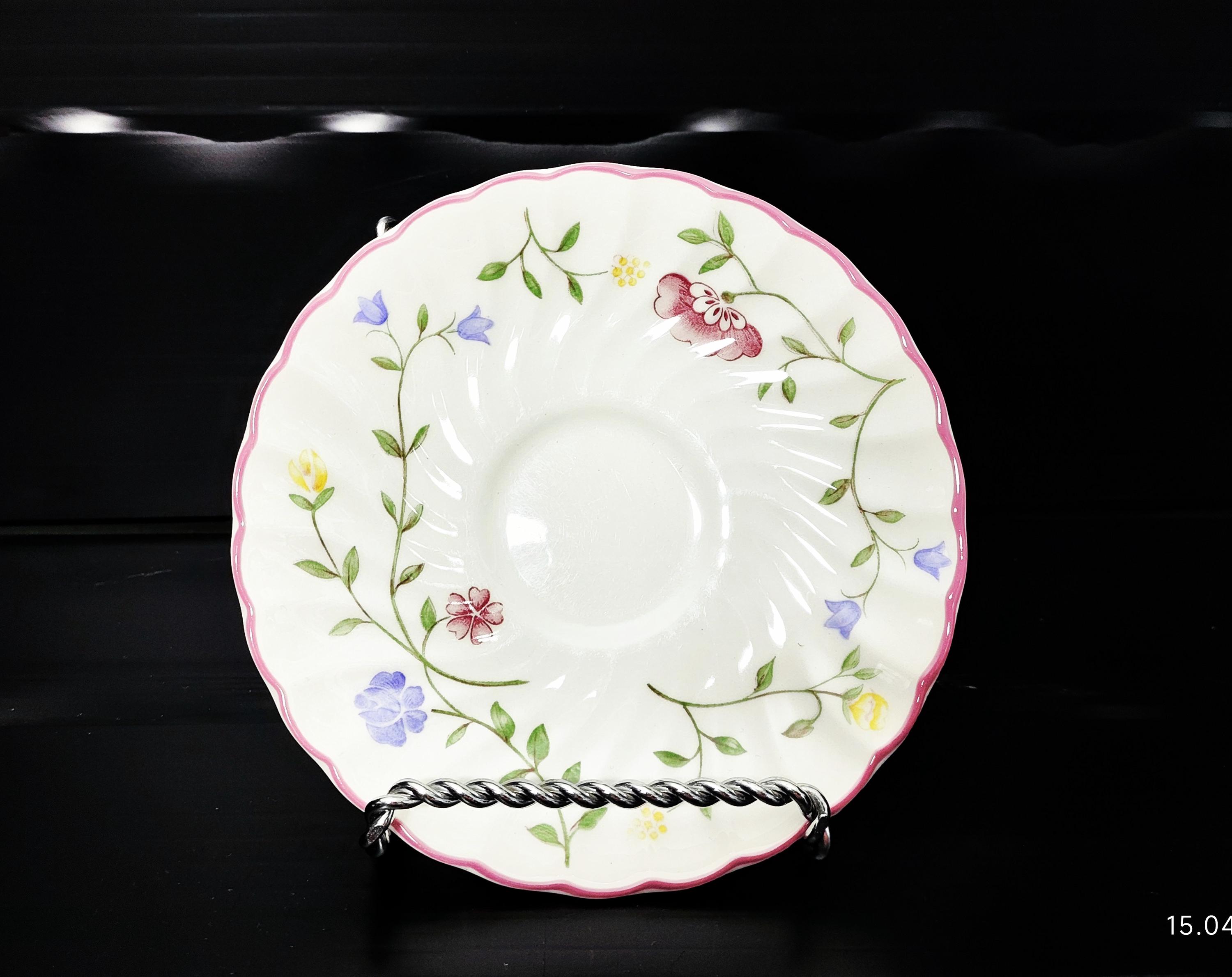 yuu Set of 9 Saucers by Johnson Brothers in England/summer