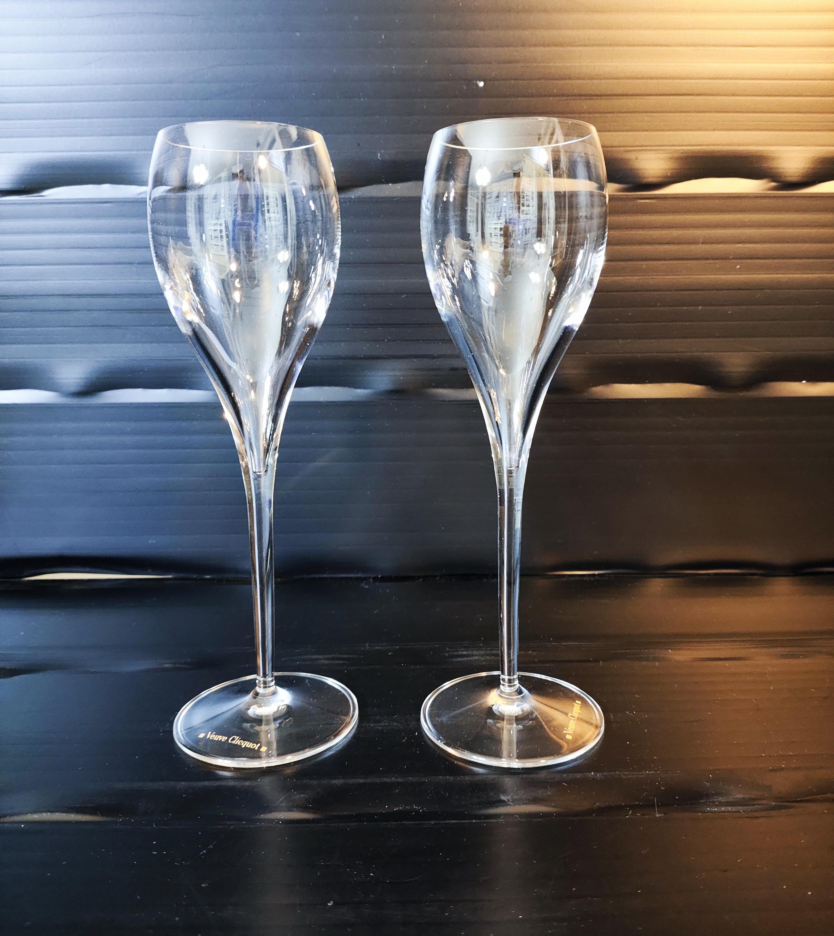 Champagne glasses tulip