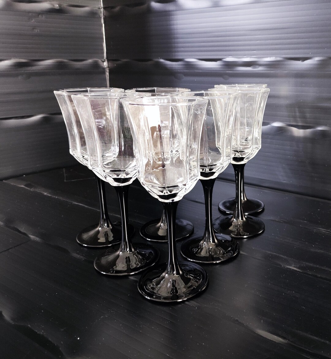 7 X Luminarc Arcoroc Octime/ Octogoon Wine Glasses With Black Stem ...
