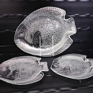 Arcoroc France fish plate set 3-piece / fish-shaped glass bowl/serving platter / puffer fish 3D / vintage, 1970s