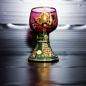 Trumpet foot Roman / Vintage wine glass / Roman wine glass / Souvenir glass / Souvenir from Lake Constance / golden decoration / wine red