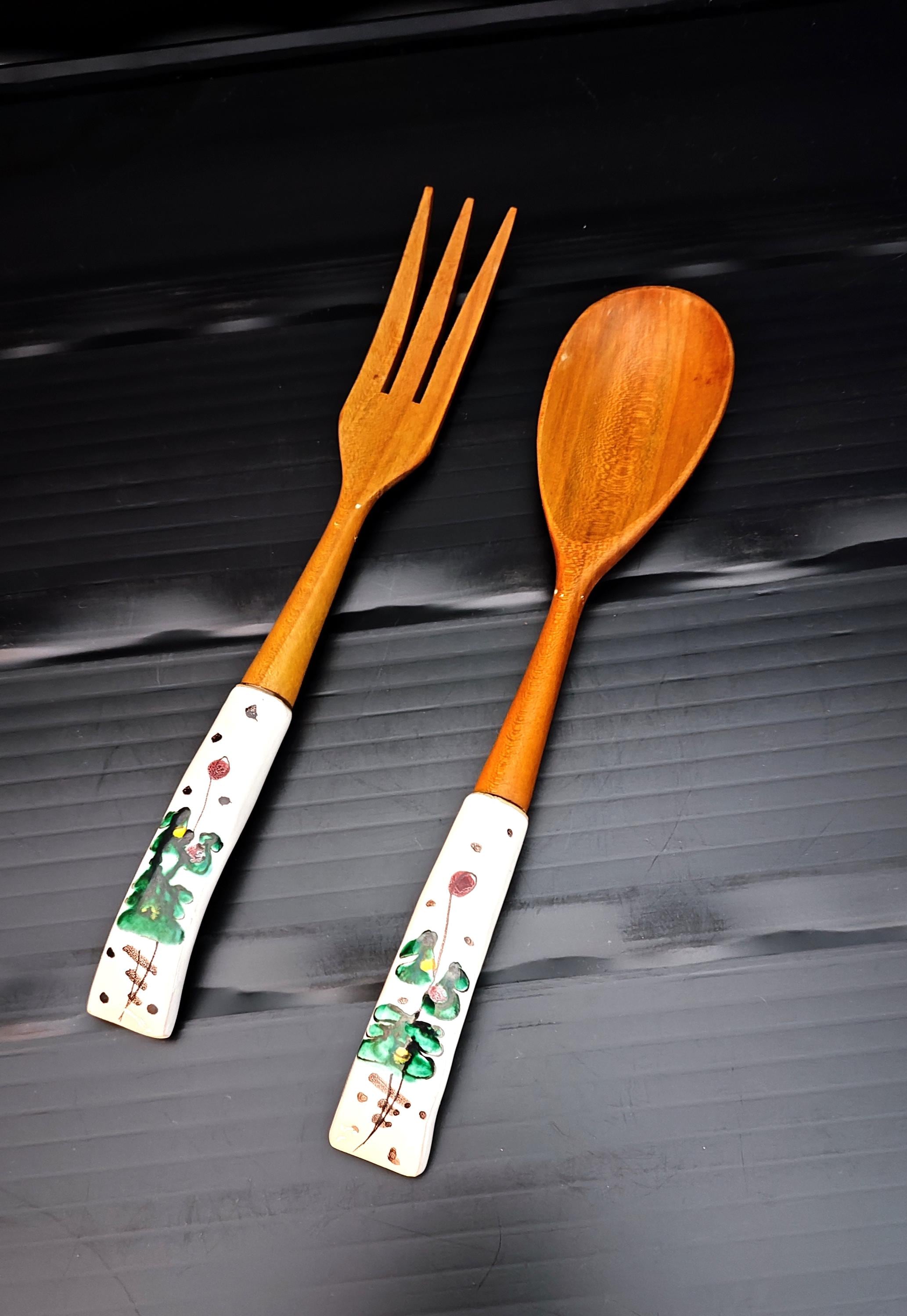 ヴィンテージ サラダサーバー 2 ピース 木製とセラミック製 森の模様