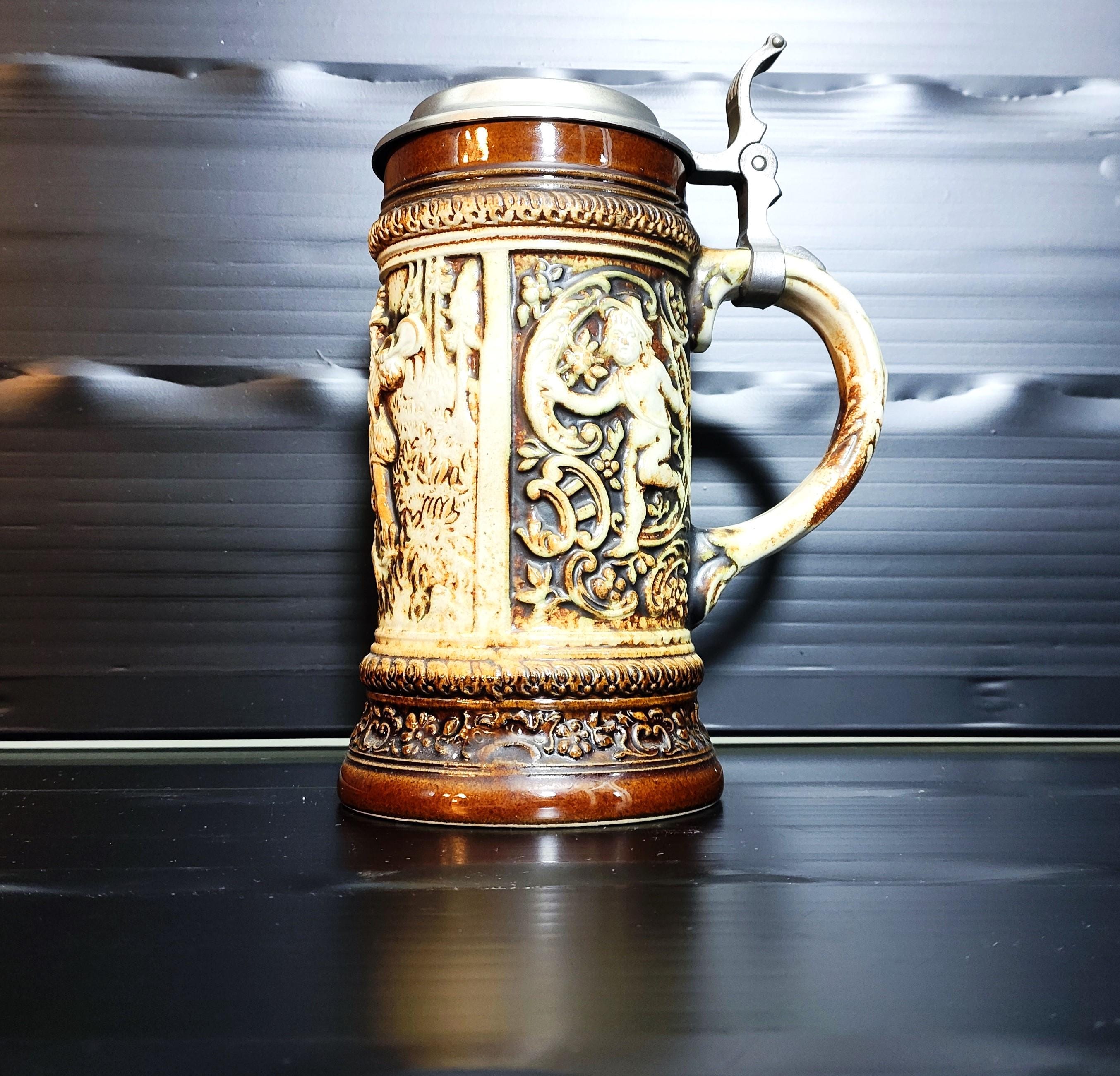 パトリックフーセ リトグラフ 額なし Original GERZ 3D Beer Mug With Tin Lid and Hunting Scene