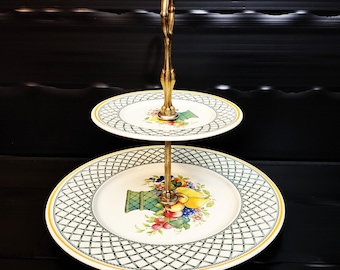 Villeroy & Boch 2-stufige Etagere aus der bekannten Porzellanserie „Basket“ (Basket Garden) mit goldfarbenem Metallgriff