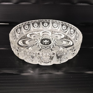 Original Walther glass serving dish; fruit bowl, salad bowl, crystal glass with cut pattern, Juwel series. Vintage 1970s