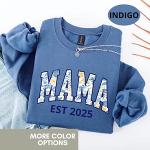 Custom Mama Sweatshirt, Mama Floral Sweater, Personalized Mama Crewneck Pullover, Valentine Gift For Mom, New Mom Gift, Mothers Day Gifts