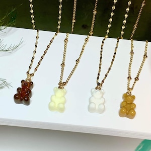 Gummy bear necklace Chloe’s cookie & cream collection