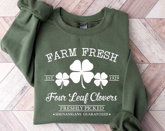Farm Fresh St Patricks Shirt, vierblättriges Klee-T-Shirt, Shenanigans-Outfits, garantierte Geschenke, St. Paddys Day-Kleidung, frisch gepflücktes Klee-T-Shirt