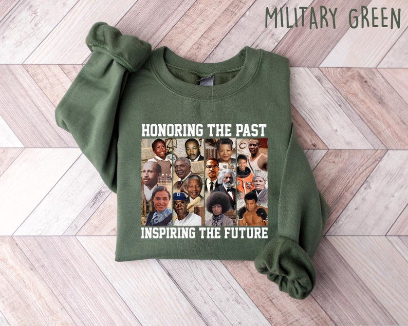 Black History Honoring The Past Inspiring The Future Teacher Shirt,Black History Month Shirt, The Future Black Shirt,Tree On The Books Gift bild 1