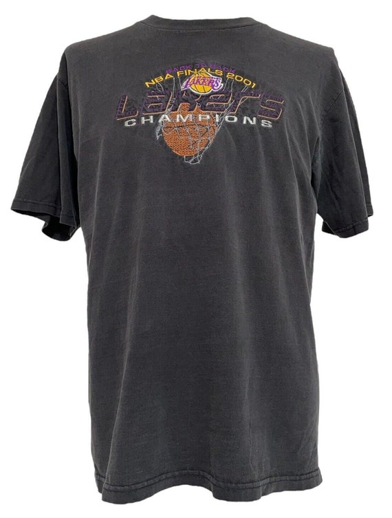 La Lakers 2001 Embroidered T-Shirt (L)