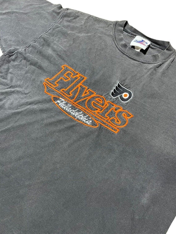 Philadelphia Flyers Embroidered T-shirt (Large) - image 2
