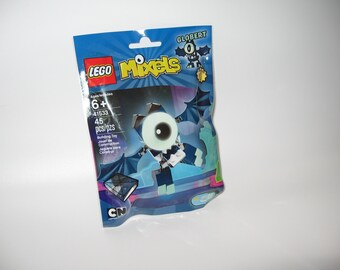 Lego Mixels glow in the dark series from 2015 series New Sealed this one  is Globert - Main Image