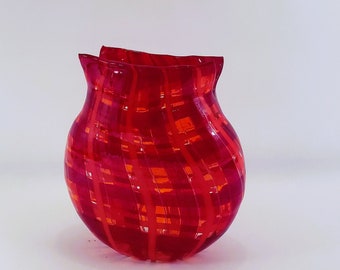 EROS RAFFAEL Murano 9" Glass Vase Hand Made in Red and Orange Glass Bacchetta