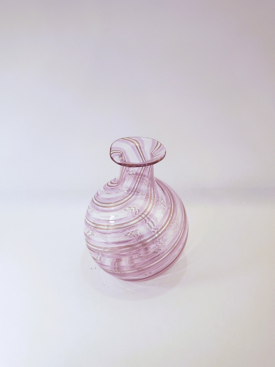 Musk Eros Vase