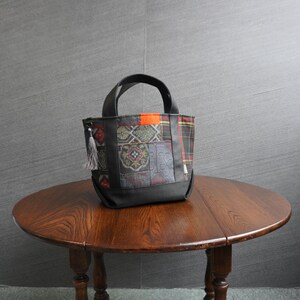 Sac cabas patchwork kimono unique en son genre – Mini cabas Oshima Tsumugi et cuir véritable, sac kimono upcyclé, sac japonais fait main K146