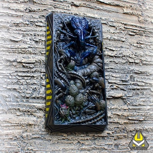 Escultura de Reina Alienígena hecha a mano. Perfecta para decorar el hogar. ¡Hecha de resina y pintura acrílica!