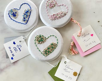 custom wedding favors for guests garden wedding spring summer floral wedding eco conscious couples ornament bulk bridal shower party gift