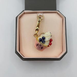 Juicy Couture ミニチュアミシンチャーム Juicy Couture ミニチュアミシンチャーム New Juicy Couture