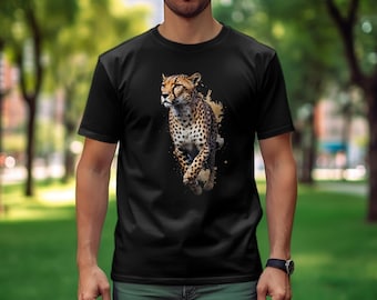 Op de afbeelding: Zwart T-shirt met een grafische print van een cheetah die door een aquarel-achtige achtergrond rent.