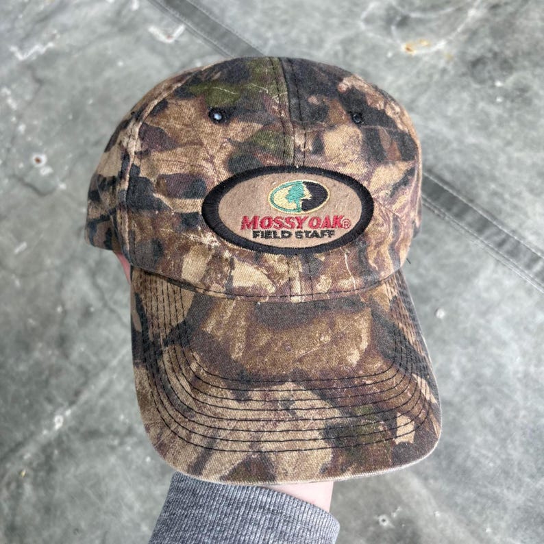 Vintage Y2K Mossy Oak Field Staff Camo Hunting SnapBack Hat image 1