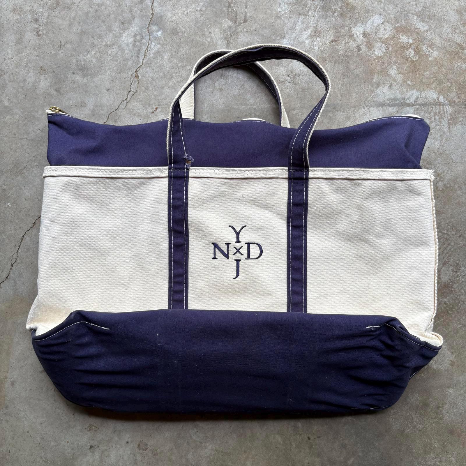 新品NEIGHBORHOOD NHxL.L.BEAN TOTE BAG NAVY NEIGHBORHOOD and L.L. Bean Deliver Heritage-Inspired Utility