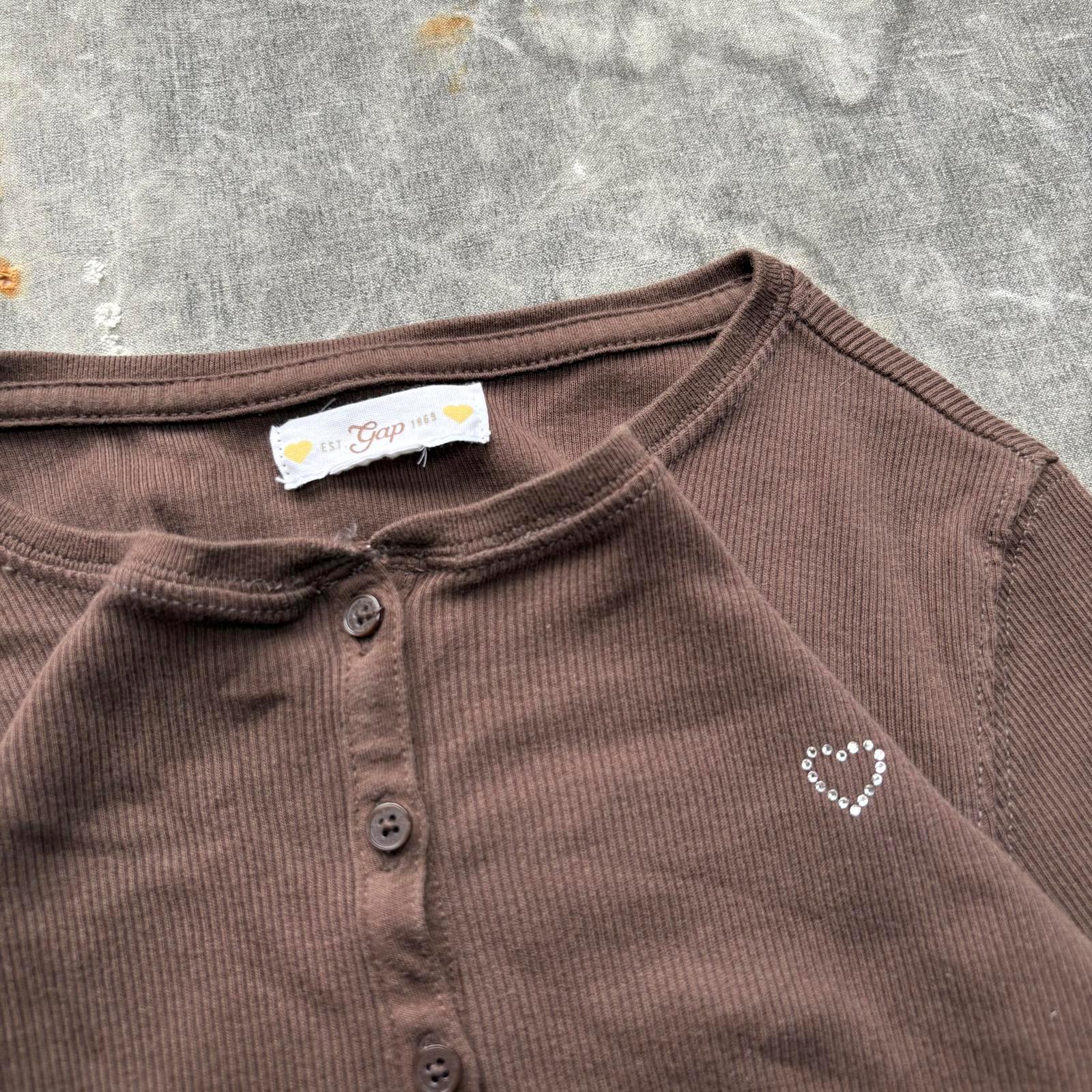 Vintage Y2K Gap Chocolate Brown Rhinestone Heart Thermal Henley 