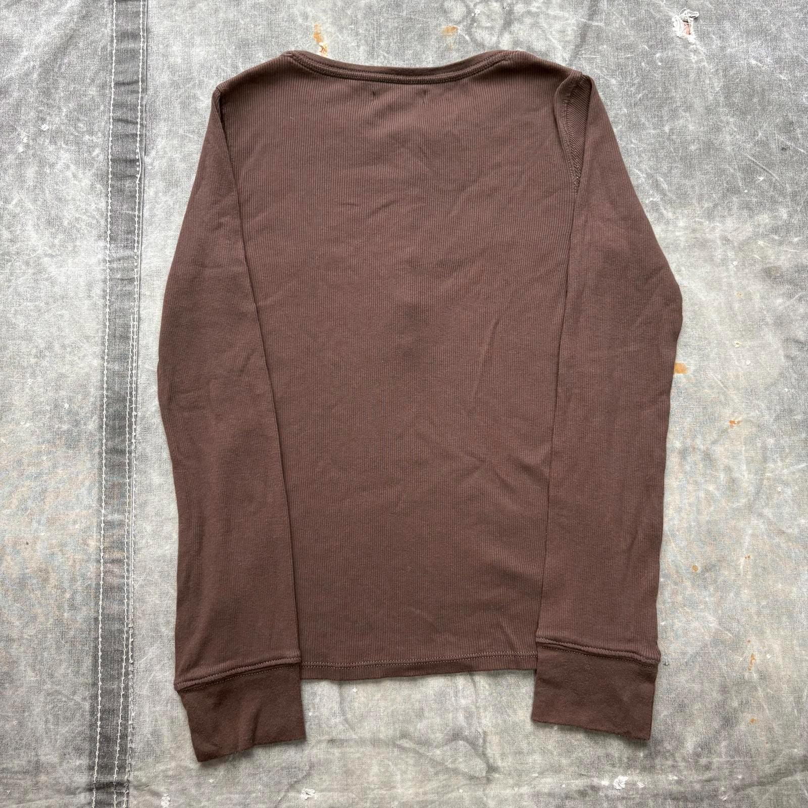 Vintage Y2K Gap Chocolate Brown Rhinestone Heart Thermal Henley