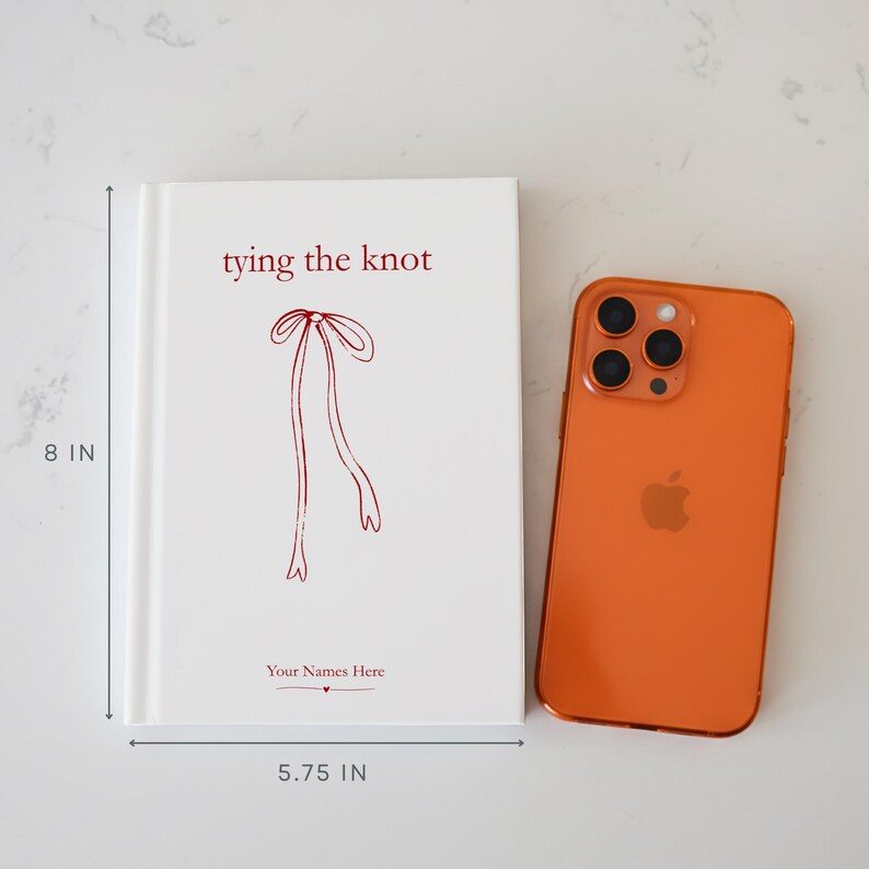 Regalo de compromiso para novia, diario de compromiso personalizado, planificador de bodas, cuaderno de recuerdo con lazo personalizado y nombres. imagen 6