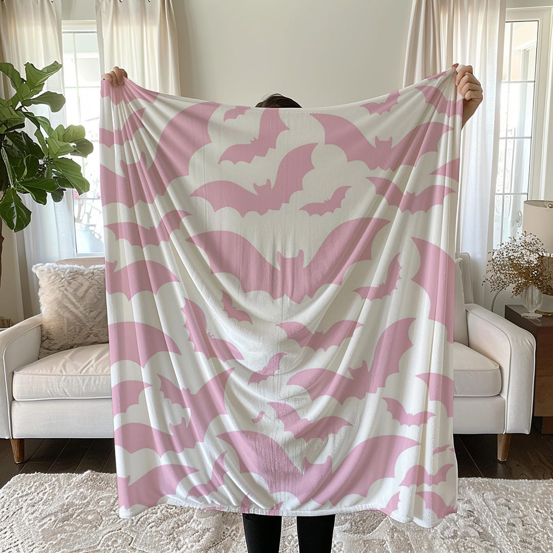 Bat Blanket Pattern Pink Halloween Throw Blanket Cute Bat Pattern Cozy Fall Decor Soft Pink ...