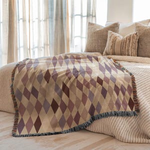 Purple Woven Harlequin Blanket Checkered Woven Fringe Blanket Blush Purple Decorative Throw Woven Blanket Diamond Pastel Boho Throw Blanket