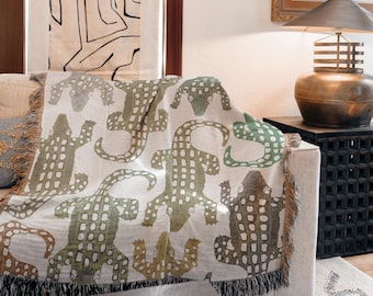 Organic Cotton Alligator Blanket Safari Nursery Decor Animal Tapestry Crocodile Blanket Baby Shower Gift