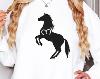 Sudadera para amantes de los caballos Comfort Colors®, sudadera con corazón de herradura, sudadera ecuestre acogedora, regalo para amantes de los caballos, regalo para amantes de los caballos