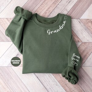 Personalized Grandma Sweatshirt With Grandchildren Names, Custom Granny Hoodie, Nana Outfit, Grandmother Clothings, Minimalist Grandma Gifts