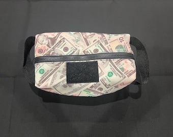 Neceser Money Dopp con parche de regalo.