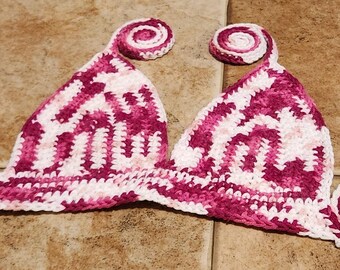 A cute swimsuit. Sizes, s,m,l,xl,xxl price depends on what you.order