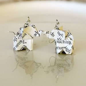 Boucles d'oreilles éléphant en origami, Bijoux en papier livre, Boucles d'oreilles porte-bonheur, Boucles d'oreilles faites main, Cadeau pour elle, Meilleure amie, Anniversaire, Fête des Mères