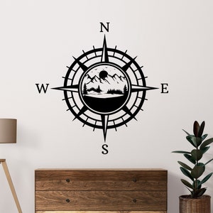 Kompas met berglandschap SVG PNG-bestanden voor snijmachines, digitale clipart, wandelen, avontuur, wonderlust, silhouetring, Glow Forge
