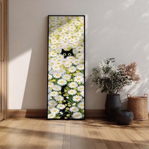 Cuadro de pared largo y estrecho con margaritas blancas y gato negro: una alegre obra de arte botánica.
