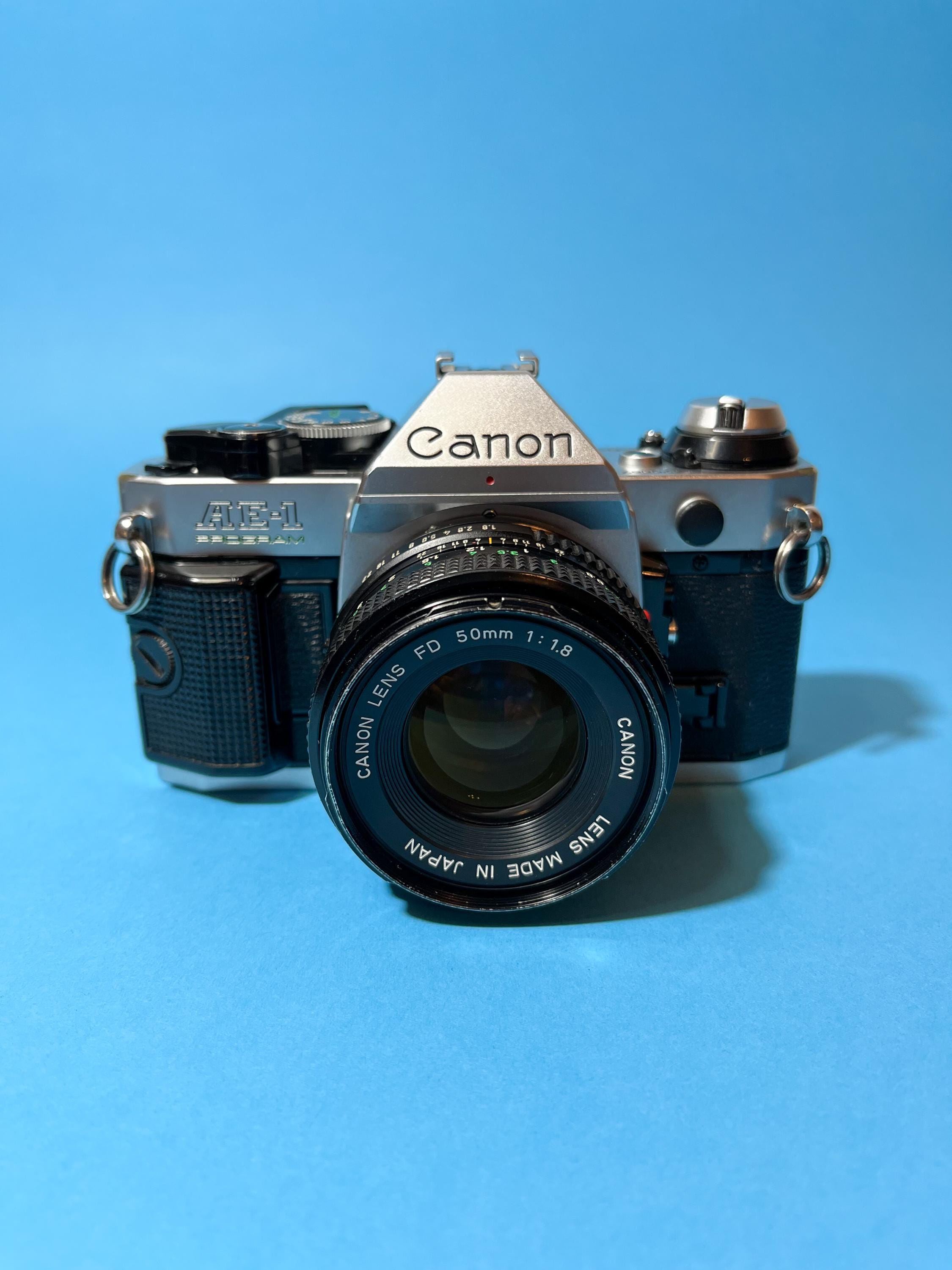 【H2098】Canon AE-1 +Canon FD 50ｍｍ 1.8 Canon 50MM f1.8 FD Mount Lens for SLR Canon A-1, AE-1, AE1
